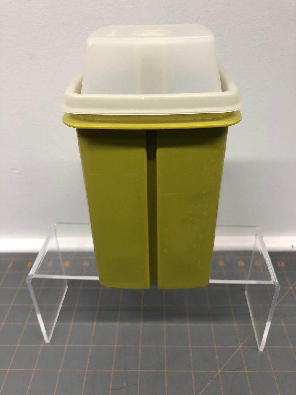 Vintage Tupperware Pickle Keeper Avocado Green and clear lid 3 pcs 1330
